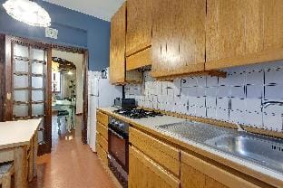 Pepi 51 in Firenze with 2 bedrooms and 2 bathrooms Hotel in Florence
