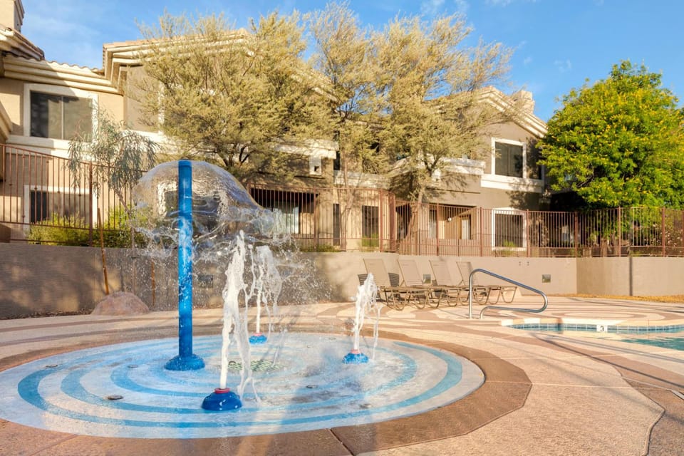WorldMark Phoenix South Mountain Preserve Hotel in Phoenix