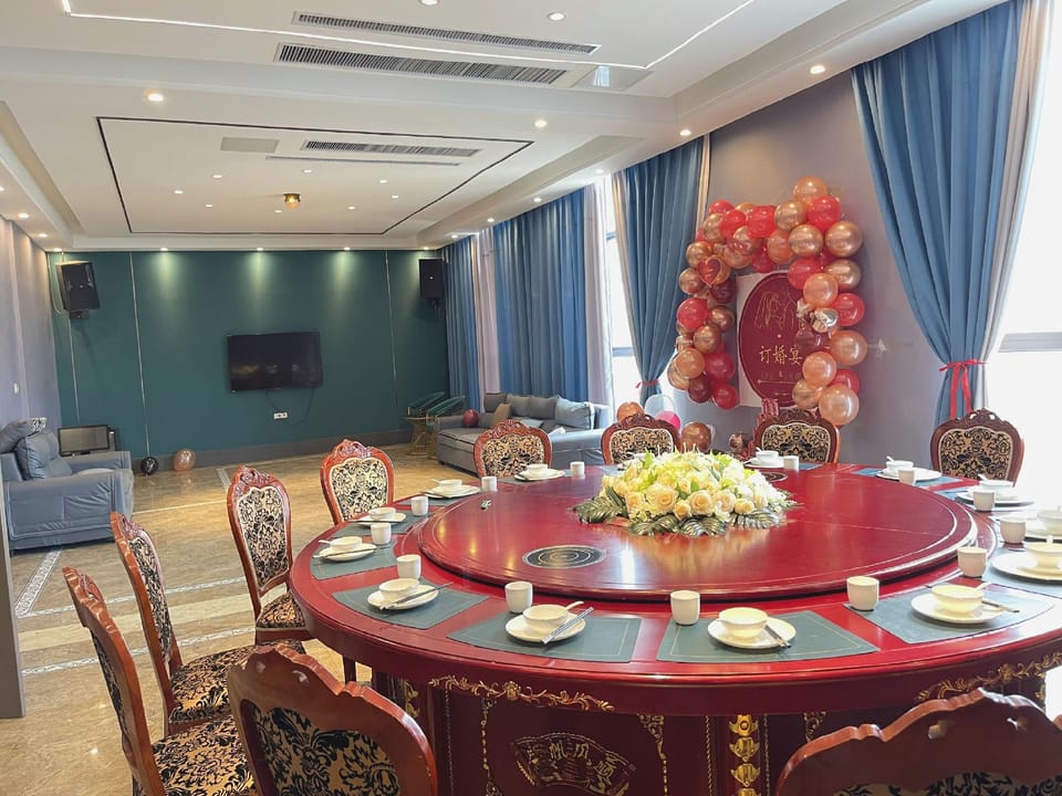 Xinxiang Olive Spring Hotel Hotel in China