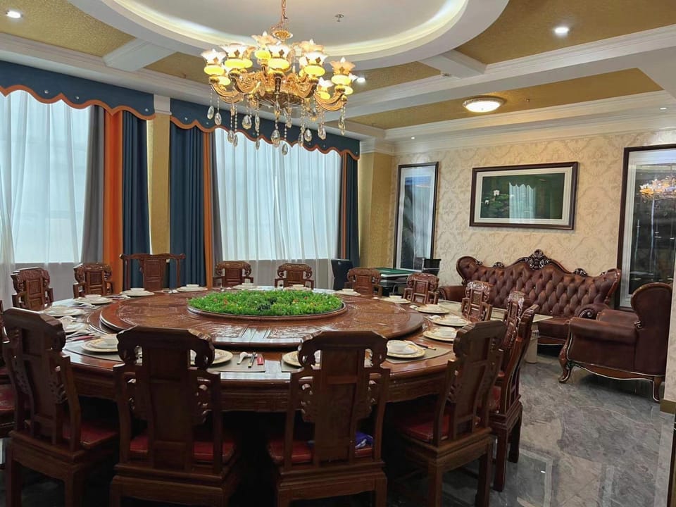 Tongren Longwu Hotel Hotel in Qinghai