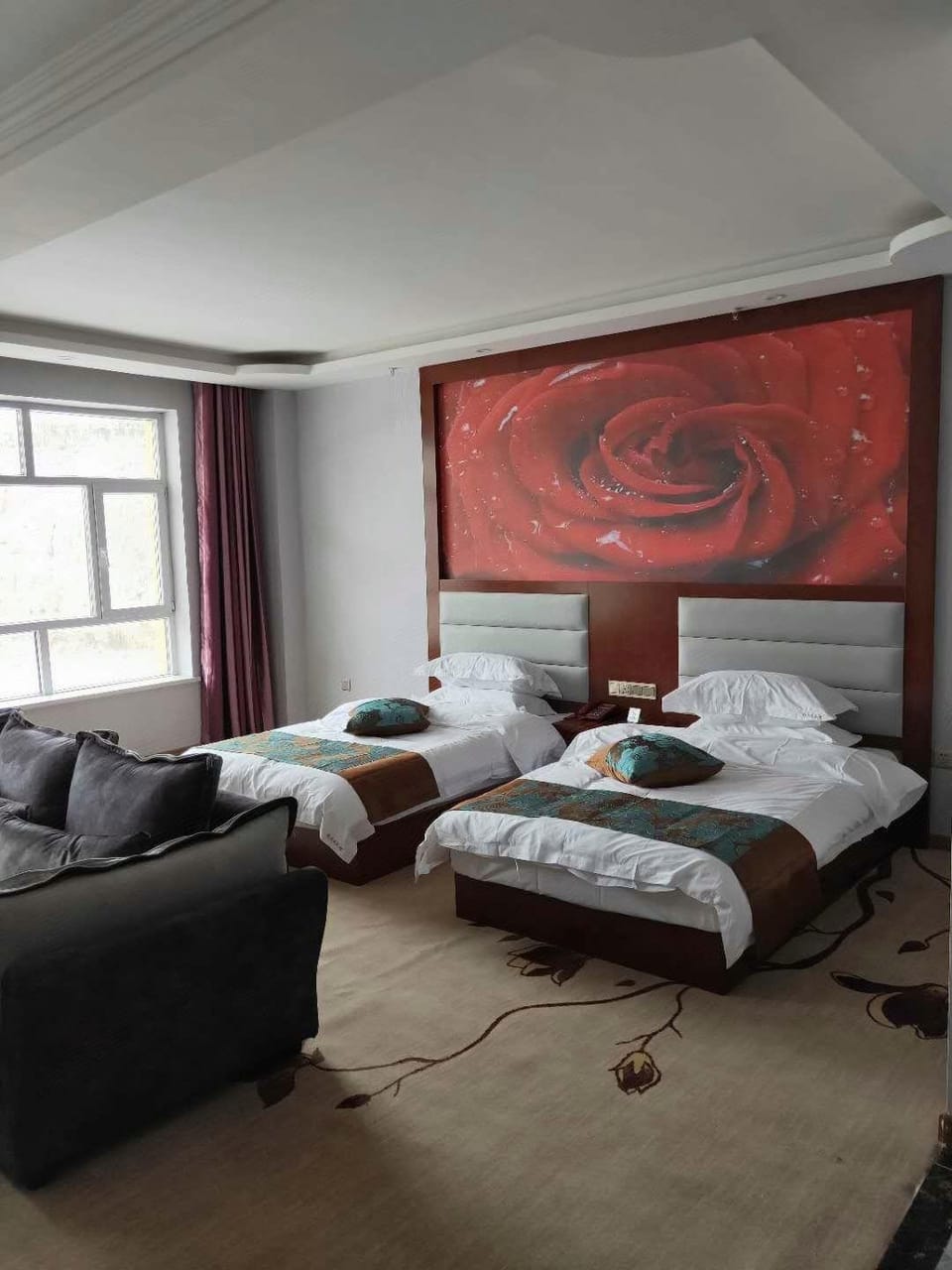 Hualong Glamour Hotel Hotel in Qinghai