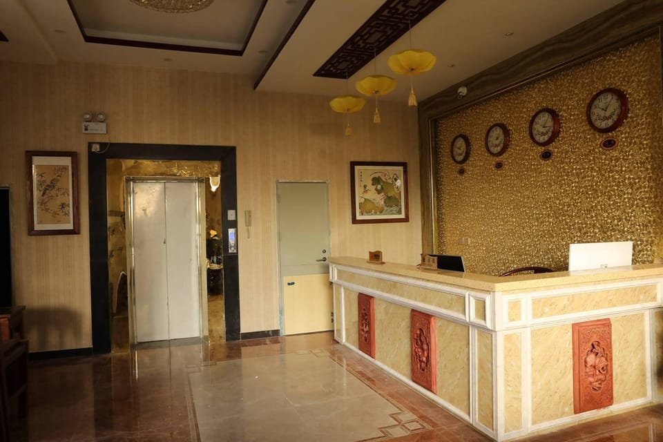 Jianchuan Huahui Hotel Hotel in China