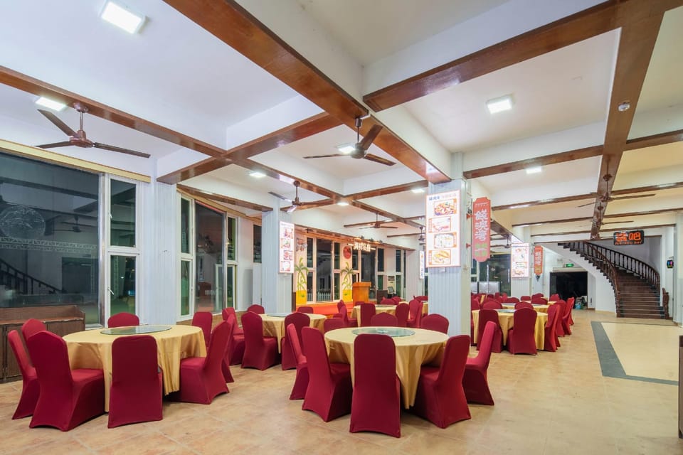 Qian'aowan Tourism Resort Hotel in Guangdong