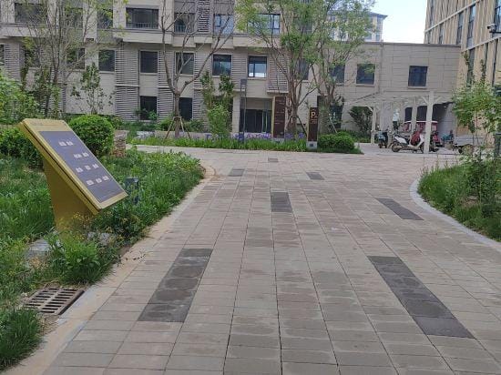 Little Ruyi's Home Hotel in China