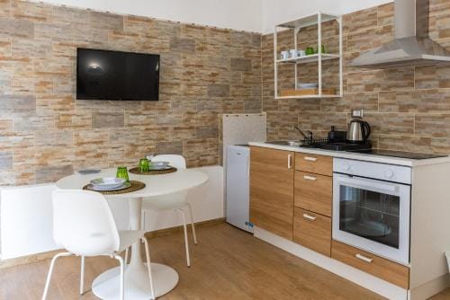 Lovely Rooms - Guest House Suites Hotel in Bari