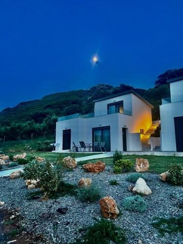 Isabel Artemis Crete - Luxury Sea Views Villas Hotel in Crete