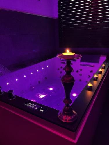 Love Room SPA l'impertinente Hotel in Hauts-de-France
