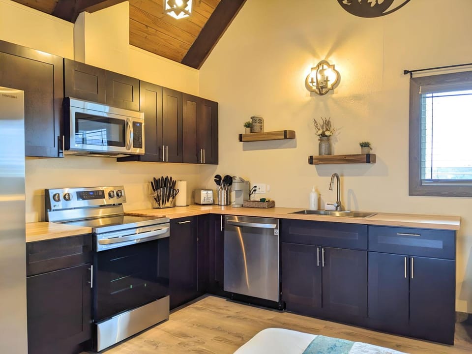 Wanderlust Inn Inn in Ocean Shores