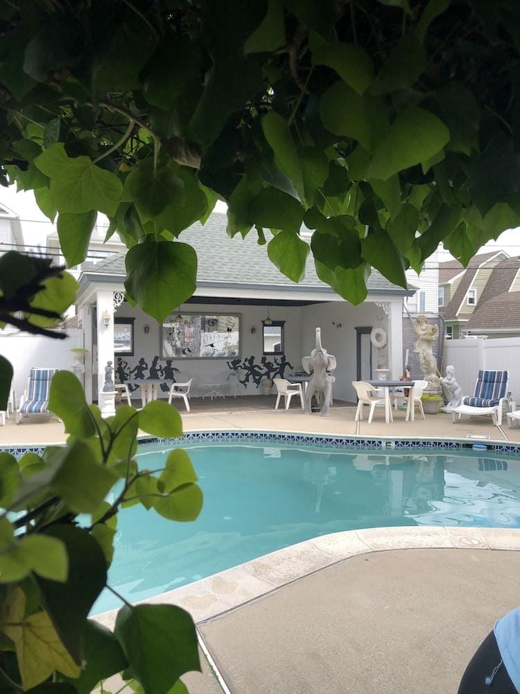 Ocean Manor 1100 Inn Inn in Ocean City