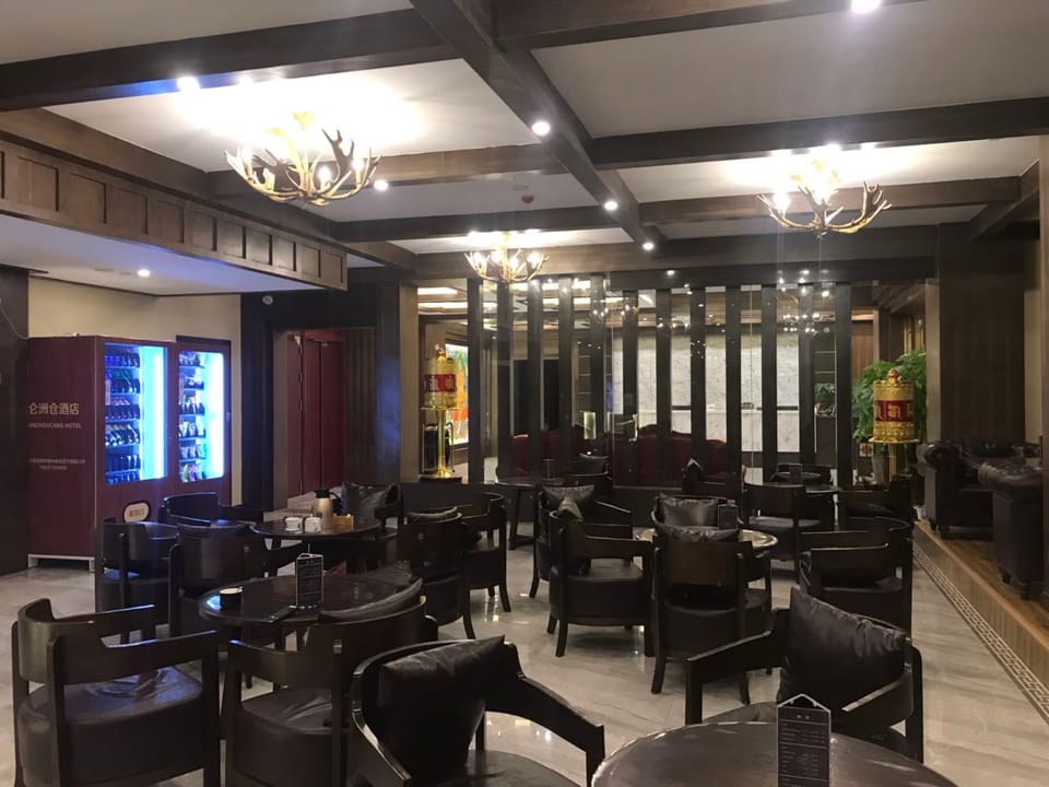 Lunzhoucang Hotel Hotel in Sichuan