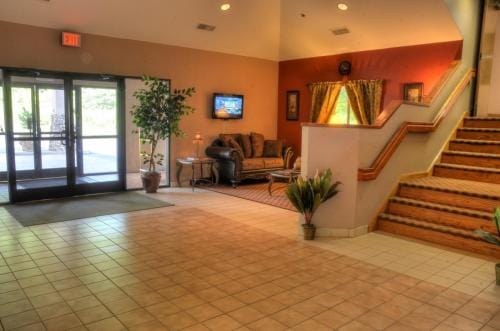 Smoky Mountain Inn & Suites Motel in Cherokee