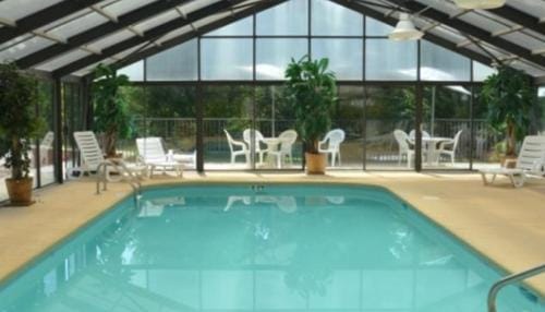 Smoky Mountain Inn & Suites Motel in Cherokee
