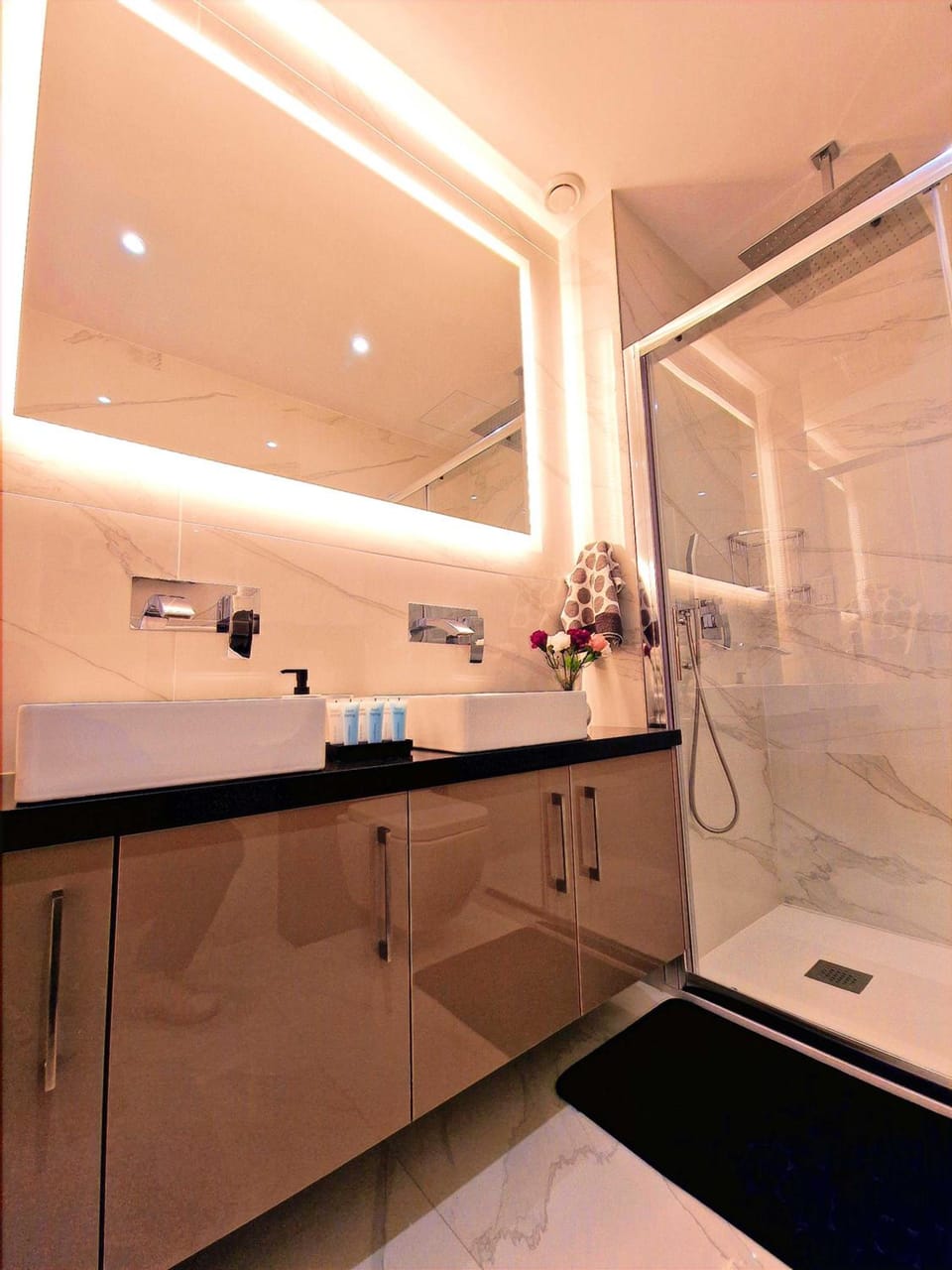 Sveltos Residence Suites Hotel in Larnaca