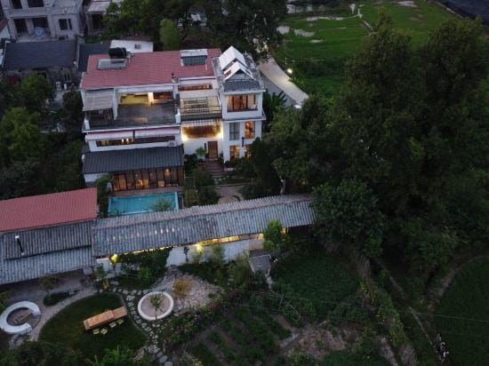 Chuyue Homestay Hotel in China