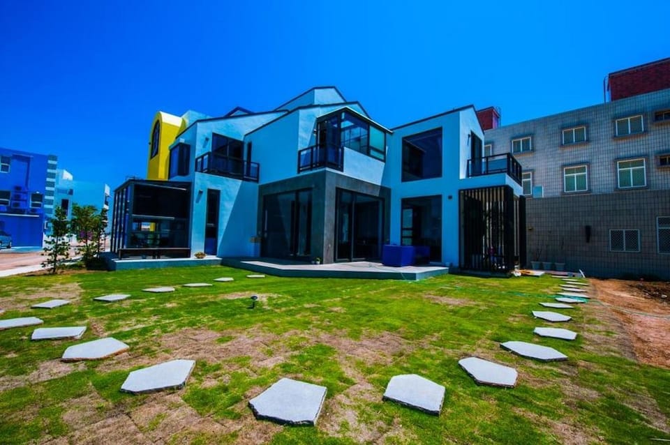 Pathway B&B Hotel in Taiwan, Province of China
