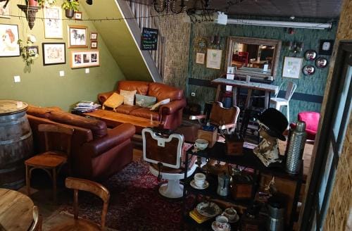 Le Black Dog Pub Inn in Brittany