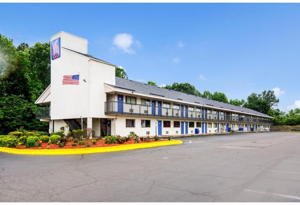 Motel 6 Richmond, VA - Midlothian Turnpike Hotel in Richmond