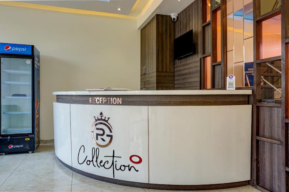 Townhouse Poona Royal Hotel in Pune