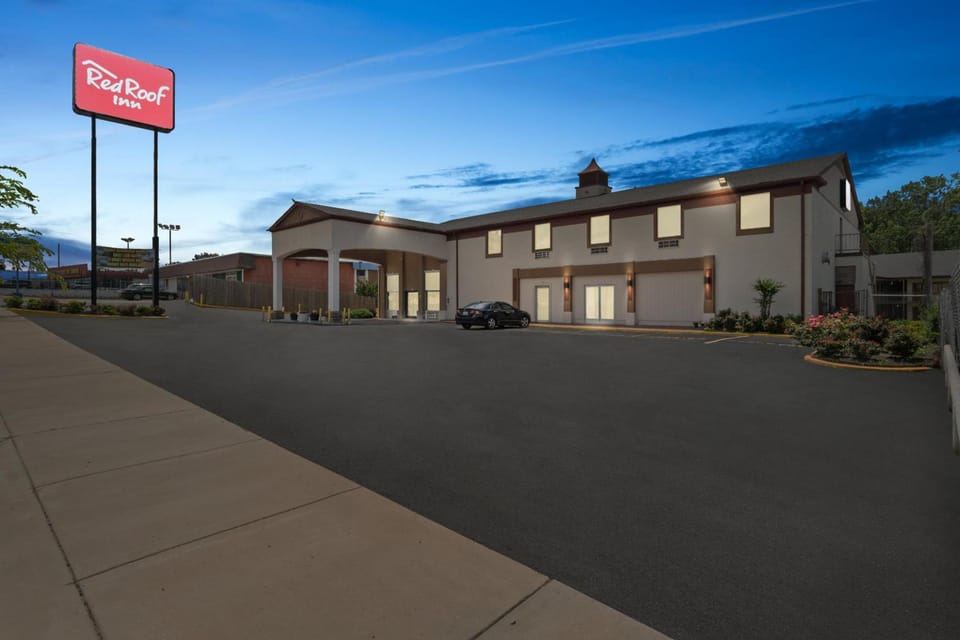 Red Roof Inn Memphis - Graceland/ Airport Hotel in Memphis