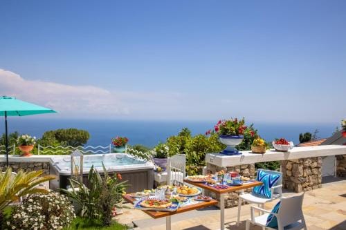 Villa Veronica Luxury Suite in Amalfi coast Hotel in Piano di Sorrento