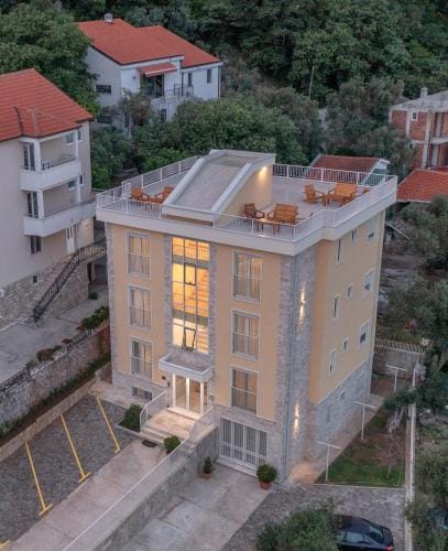 Apartments Bonazza Hotel in Budva Municipality