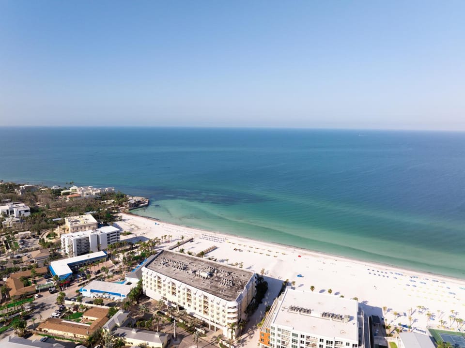 Captiva Beach Resort (open private beach access) Hotel in Florida
