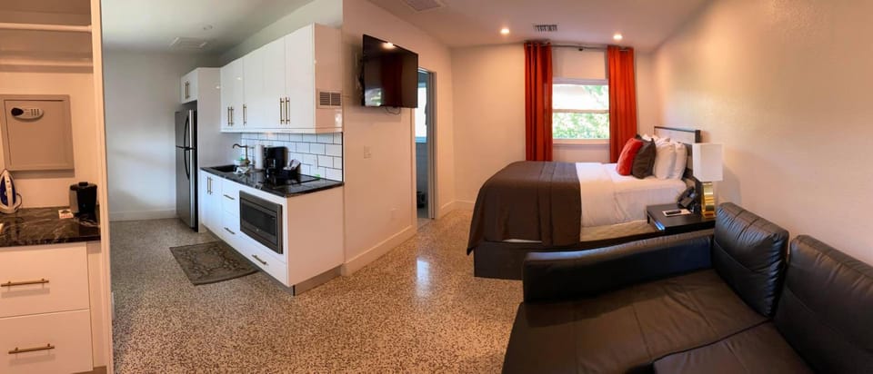 Captiva Beach Resort (open private beach access) Hotel in Florida