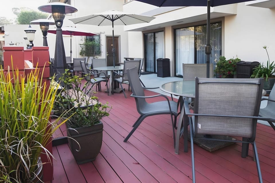 Colton Inn Inn in Monterey