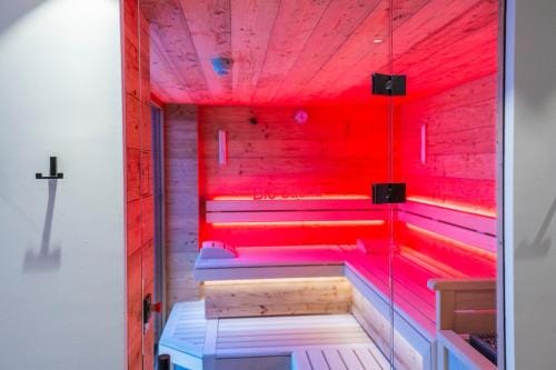 Hotel B&B VILLA-ALPIN Hotel in Salzburgerland
