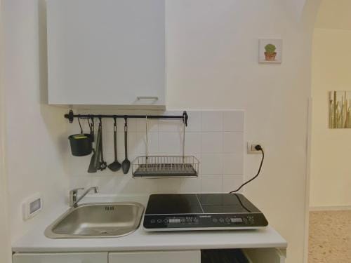 Guest House Service Modugno - ZONA INDUSTRIALE Hotel in Bari