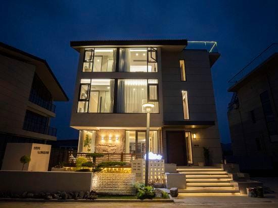 Wuju Wushu Homestay (Jintan Oriental Salt Lake City Branch) Hotel in Jiangsu
