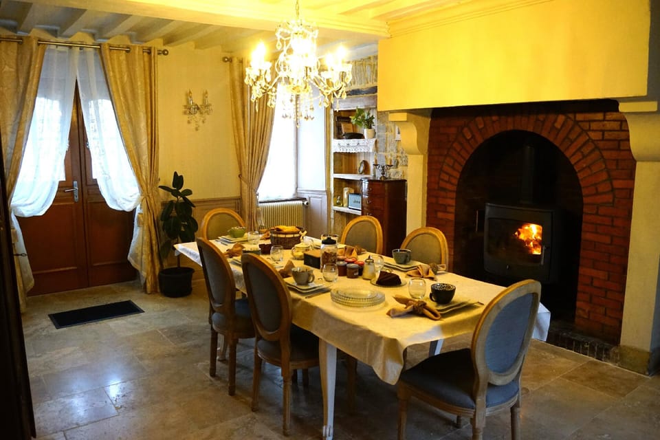 Domaine Aux Leopards Normands Hotel in Normandy