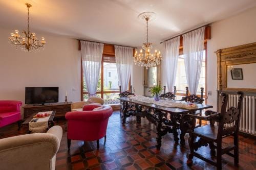 Villa Gabri 1 e 2 Hotel in Arona