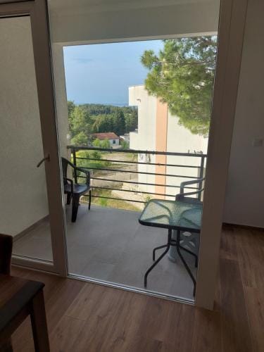 Crni Bor Sutomore Hotel in Montenegro