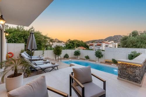 Nemesis Villas Hotel in Crete