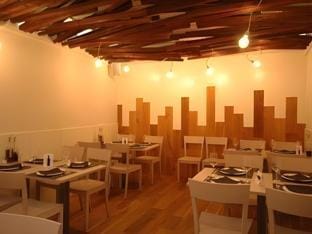 Hostal riMboMbin Hotel in Burgos