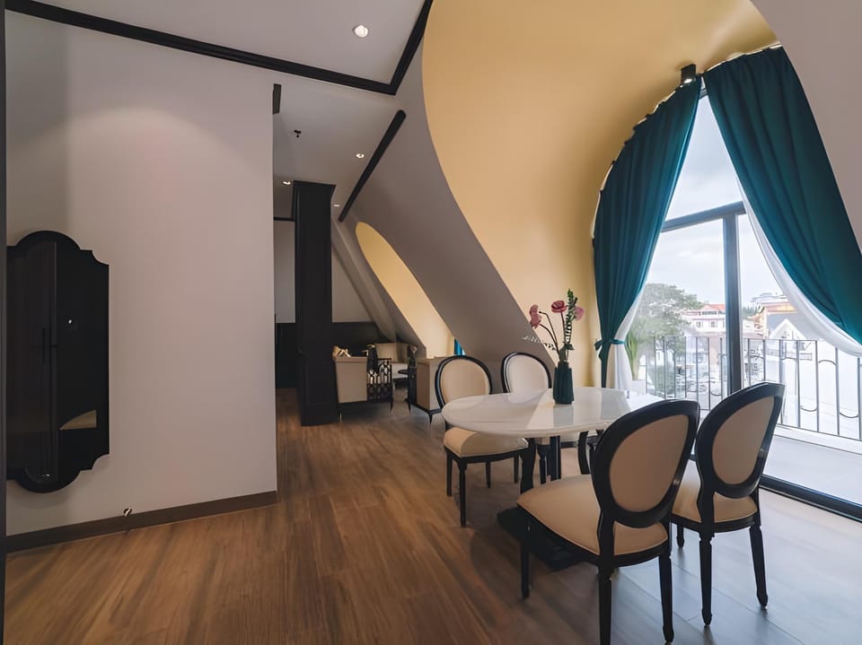 Goldient Boutique Hotel Hotel in Dalat
