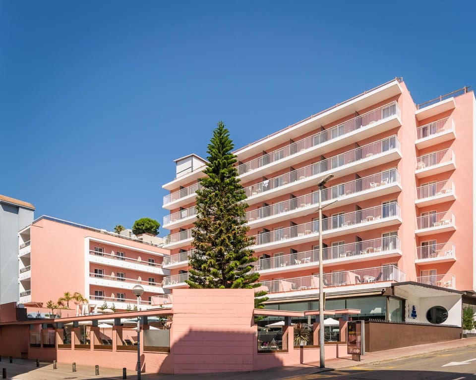 The Place Mariner by ALEGRIA Adults Only Hotel in Lloret de Mar