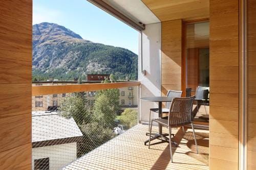 Alpine Lodge Chesa Plattner Lodge in Samedan