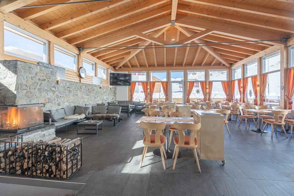 Appartmenthaus Bergfreund Hotel in Canton of Valais