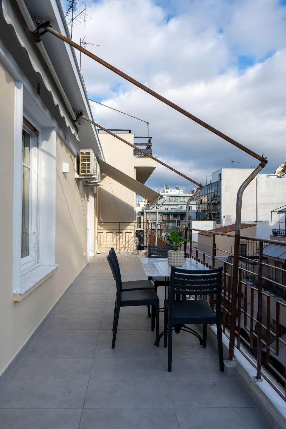 Upscale Athens Luxury apartment Hotel in Athens