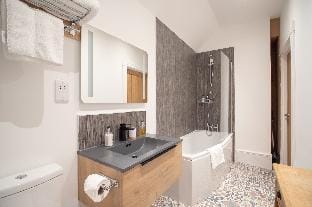 Gordonston Apartments Hotel in Inverness