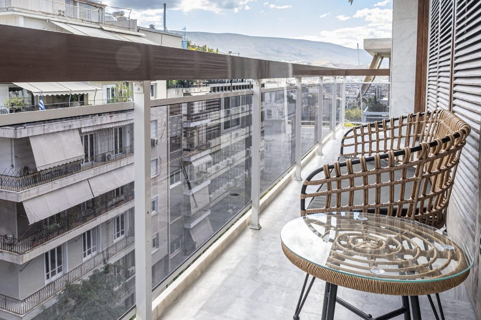 Phaedrus Living: Luxury Penthouse Ploutarchou Hotel in Athens