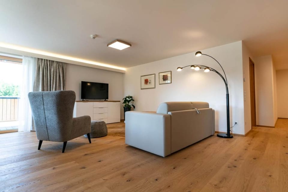 Waldrand Apartments Hotel in Schladming