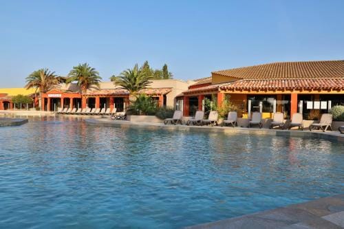 SOWELL RESIDENCES Les Hameaux de Camargue Hotel in Arles