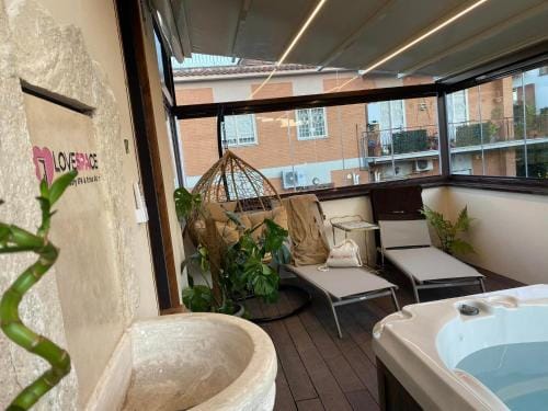 Love Space Sensory Spa & relax suite Hotel in Rome