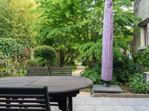 Confort et Tranquillite a Blain : Chambre Climatisee, Salle d'Eau Privative, Wifi et Velos a Disposi Hotel in Brittany