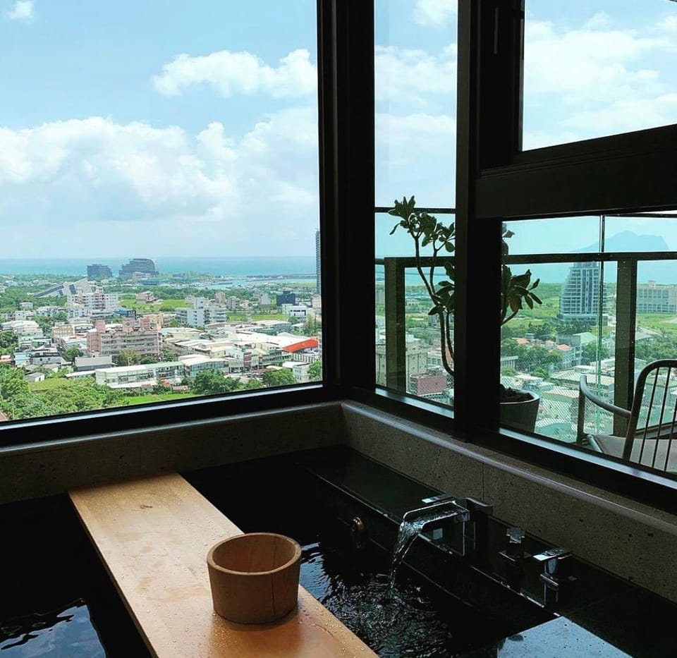 Lazy hotspring stay with Infinity pool view  Apartment hotel in Taiwan, Province of China