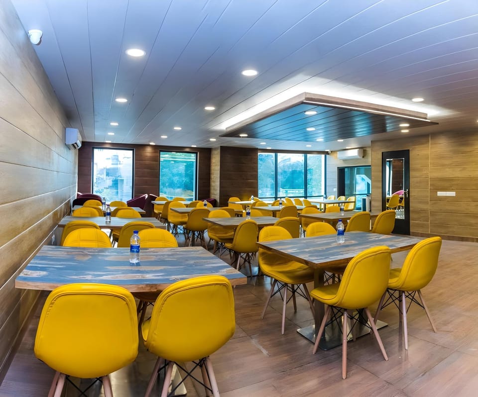 IKHAYA HOTEL Hostel in New Delhi