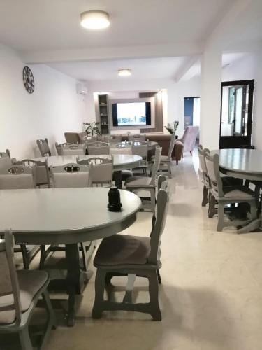 La Roby si Niko Hotel in Serbia